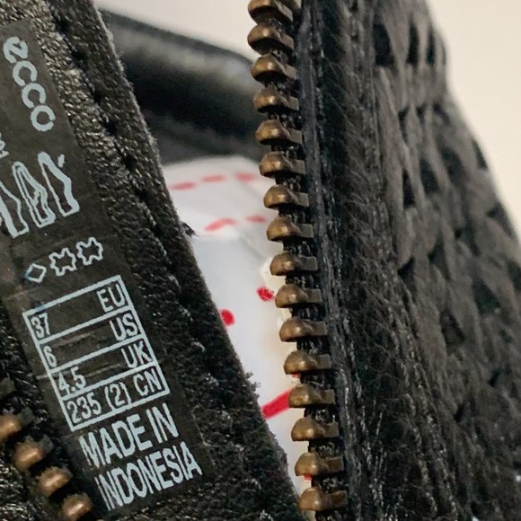 Ecco Womens Black Soft 7 Leather Side Zipper Ankle Casual Sneaker Shoes Size 6 - Picture 8 of 9